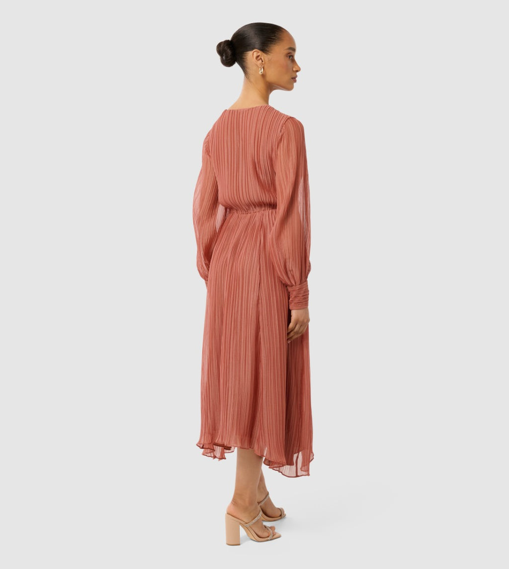 Genevieve Petite Crinkle Midi Dress