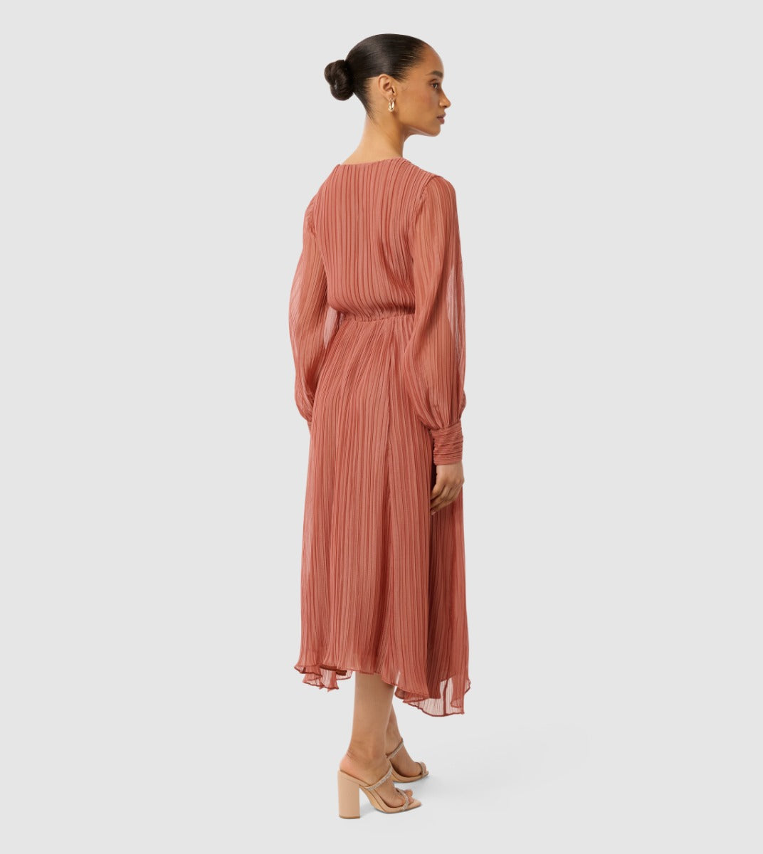 Genevieve Petite Crinkle Midi Dress