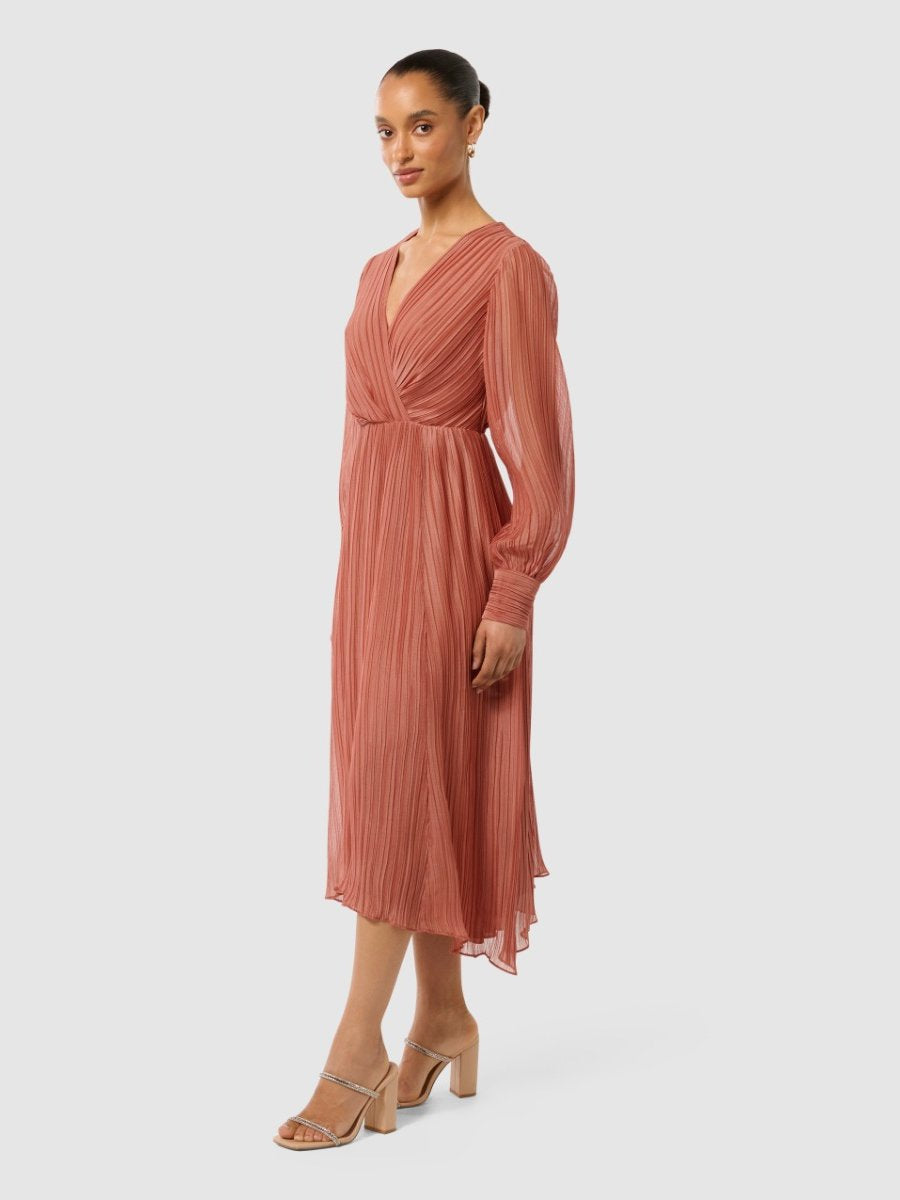  Genevieve Petite Crinkle Midi Dress