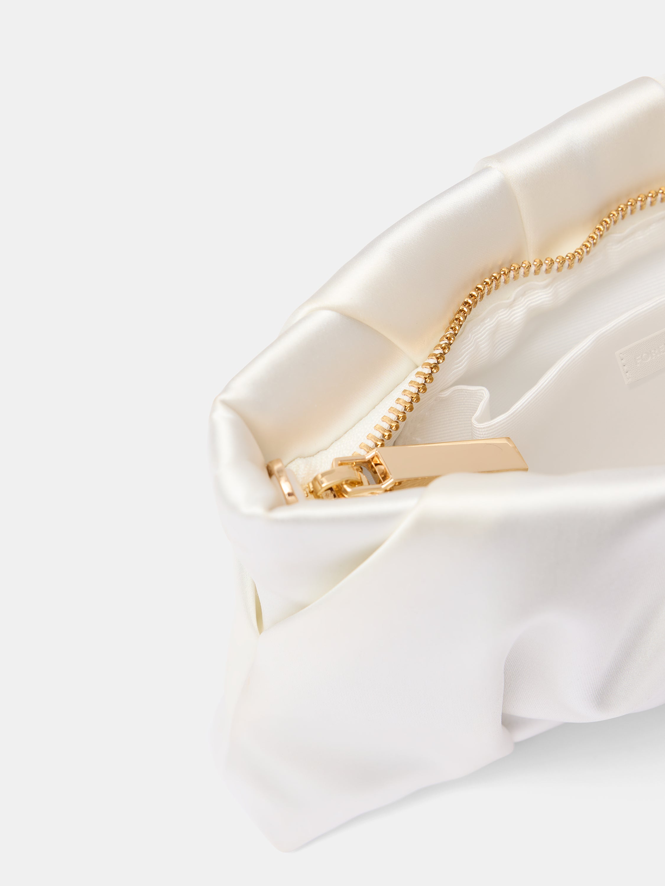 Tyla Twist Clutch