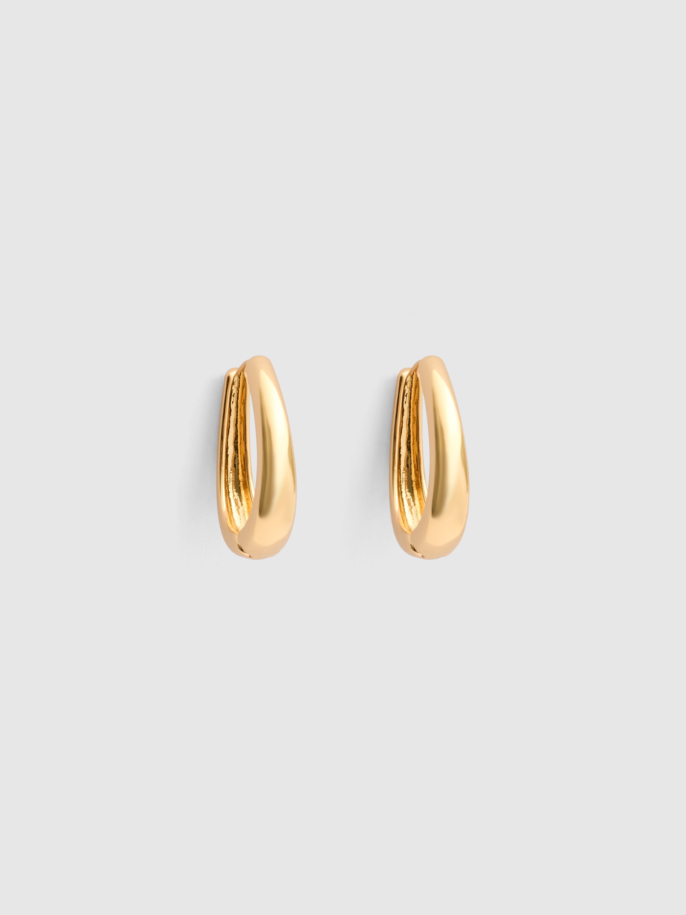 Signature Ophelia Oval Hoop
