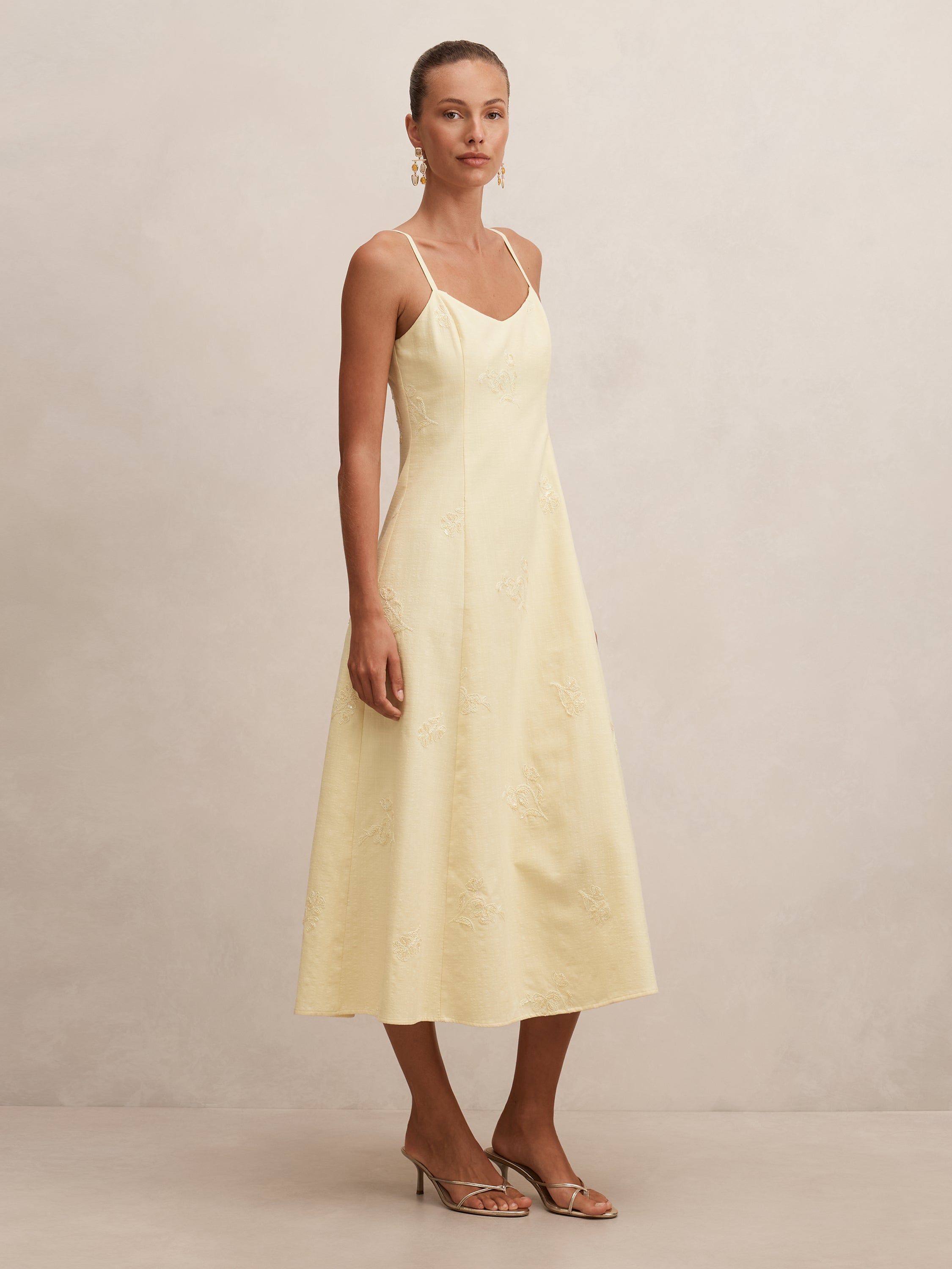 Tiffany Embroidery Sequin Midi Dress