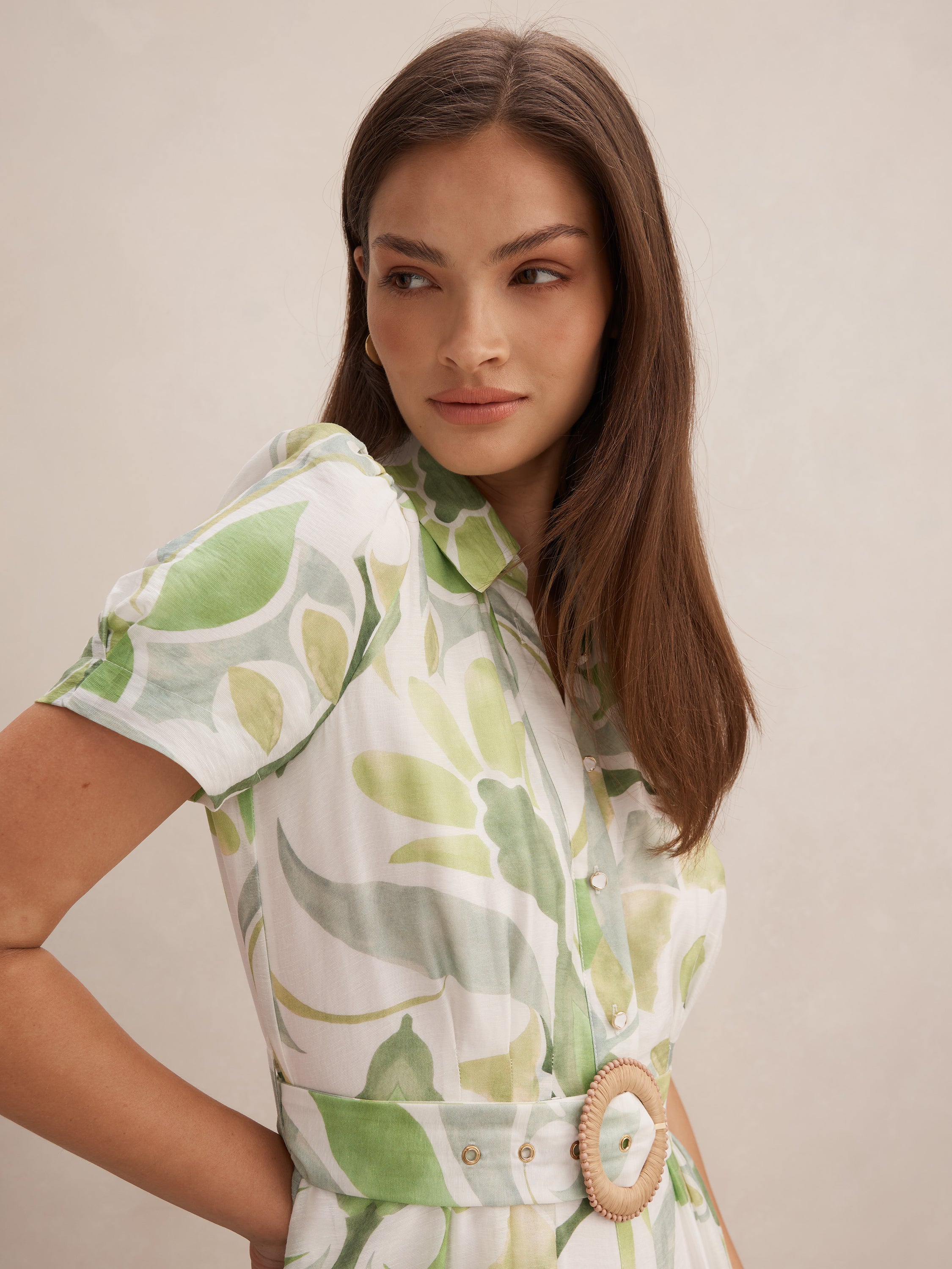Avery Short Sleeve Seam Detail Midi Dress
