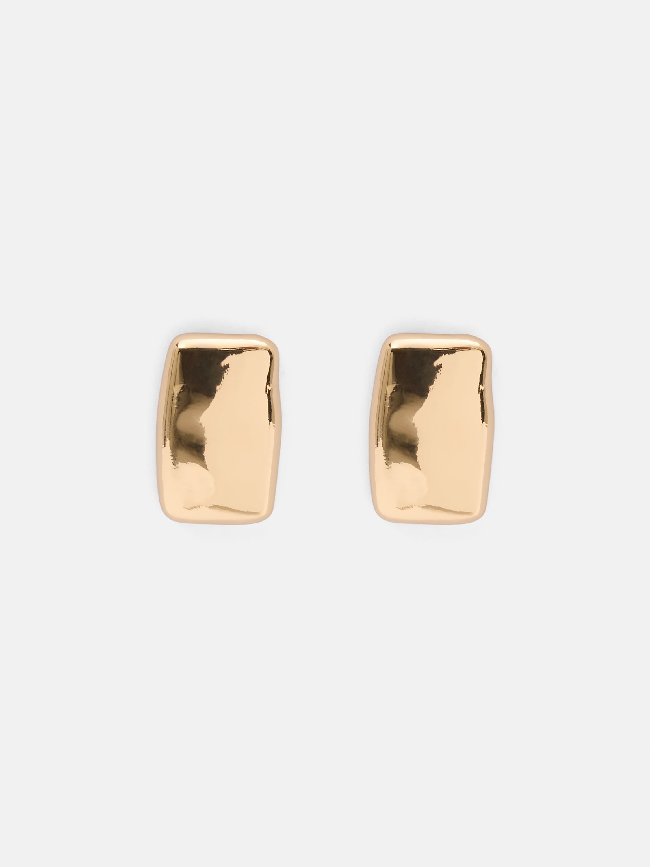 Signature Riley Curly Stud