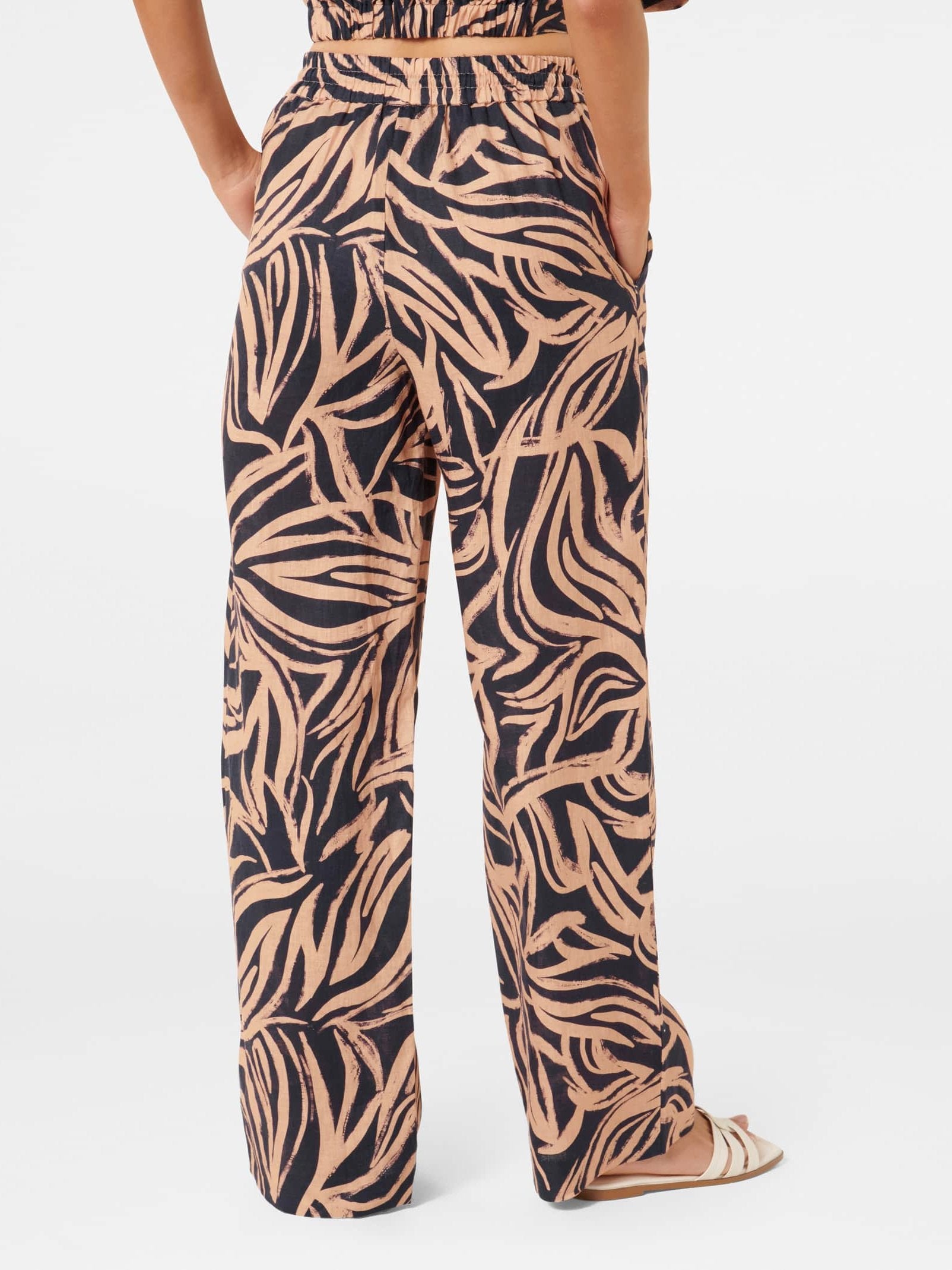  Livy Linen Straight Leg Pant