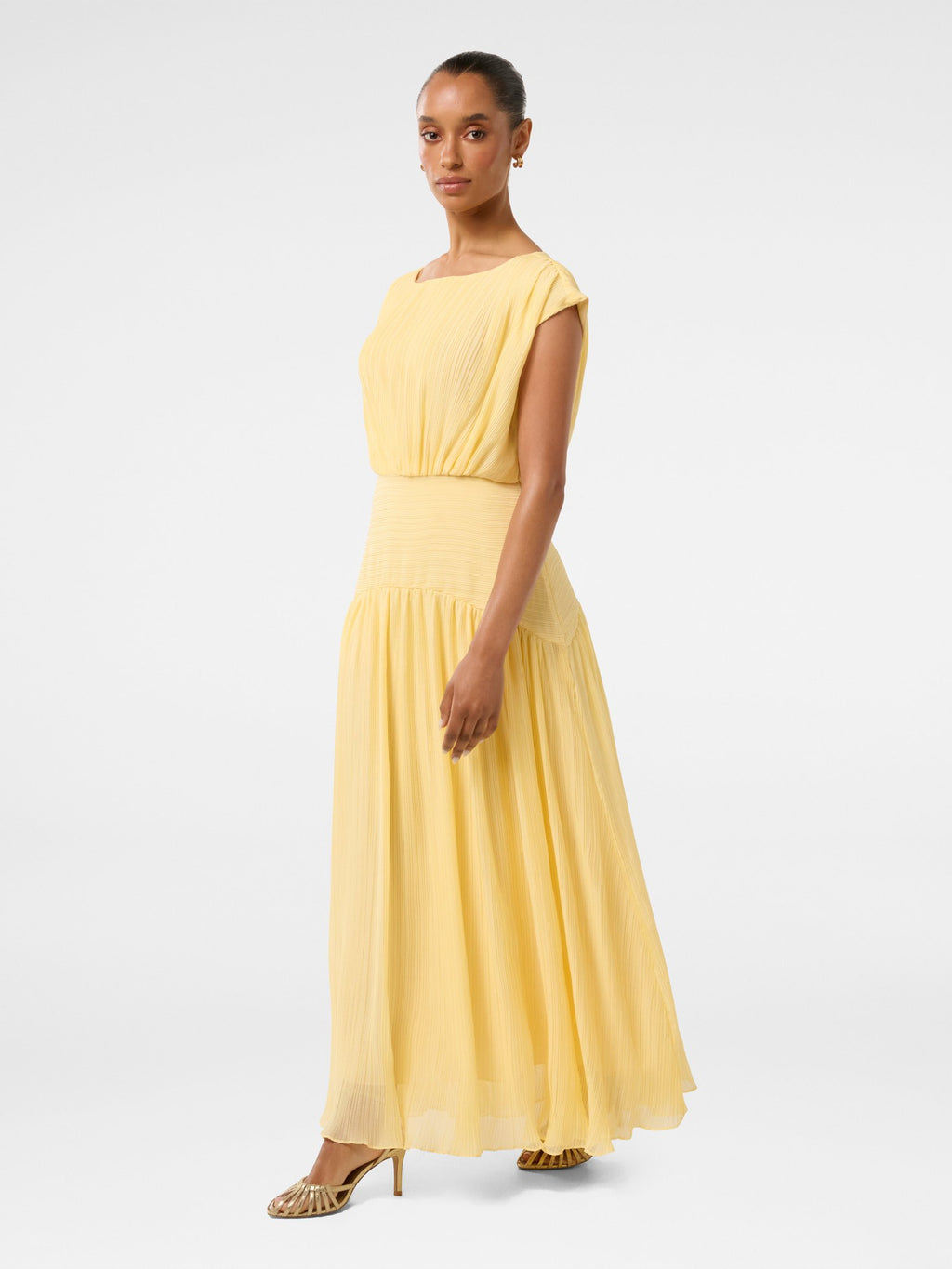  Lila Petite Crinkle Maxi Dress
