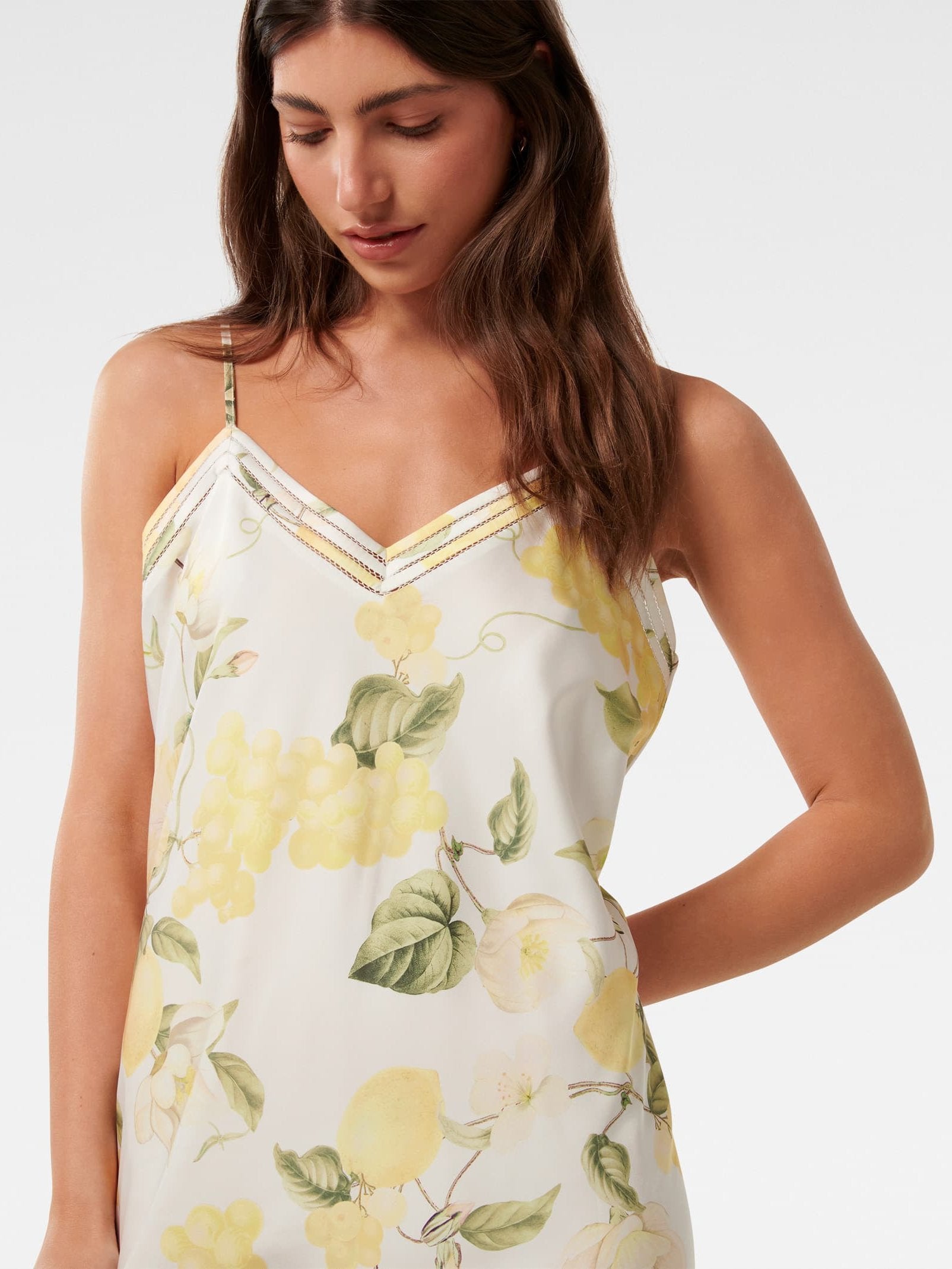  Gabbriette V-Neck Slip Sleepwear