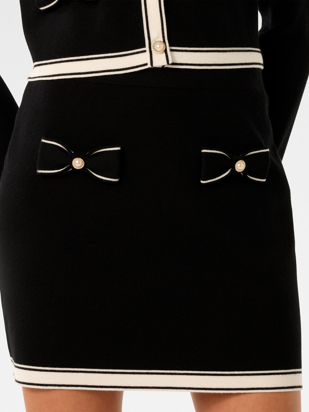 Cece Bow Detail Skirt