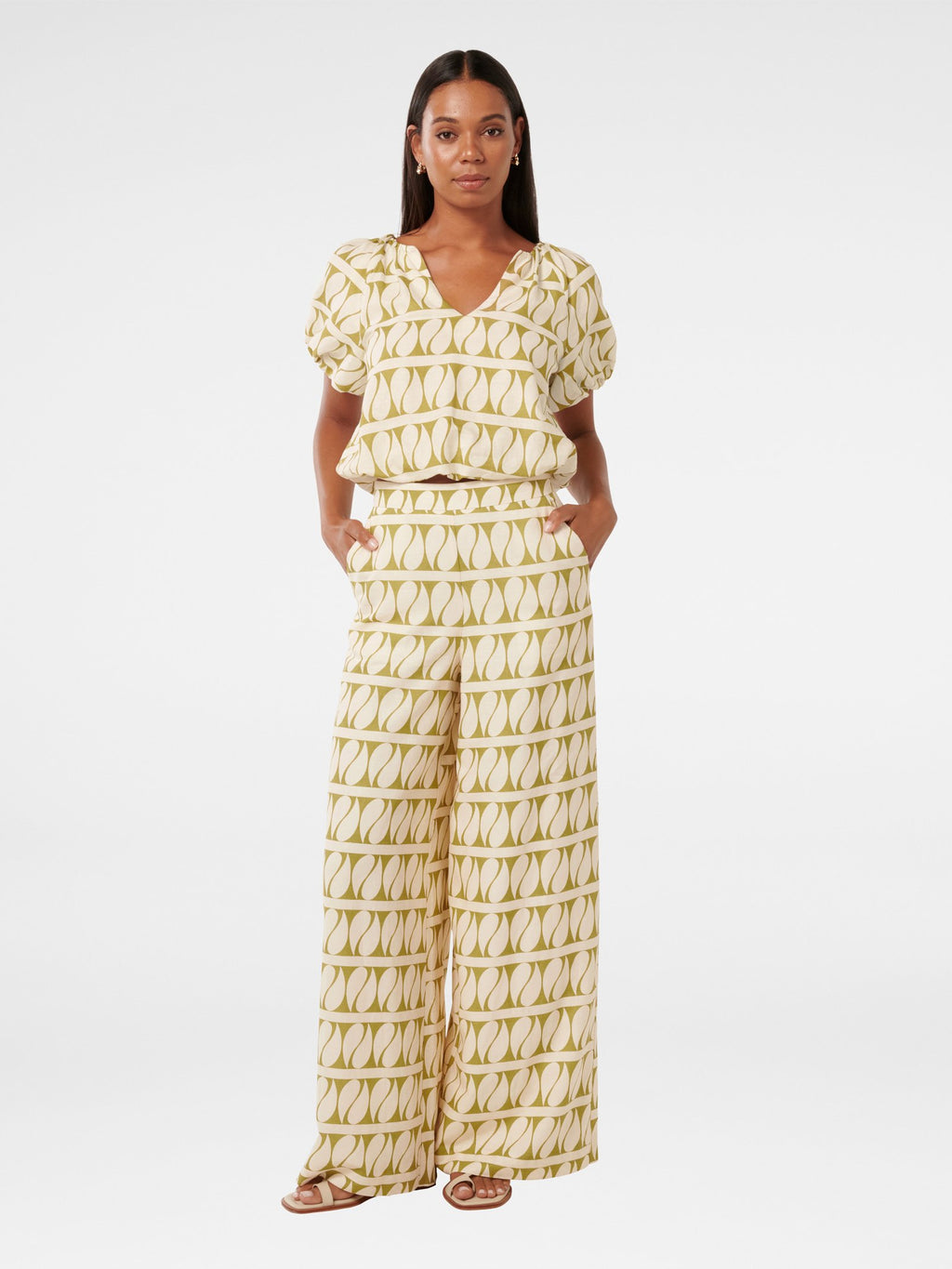  Halle Linen Wide Leg Pant