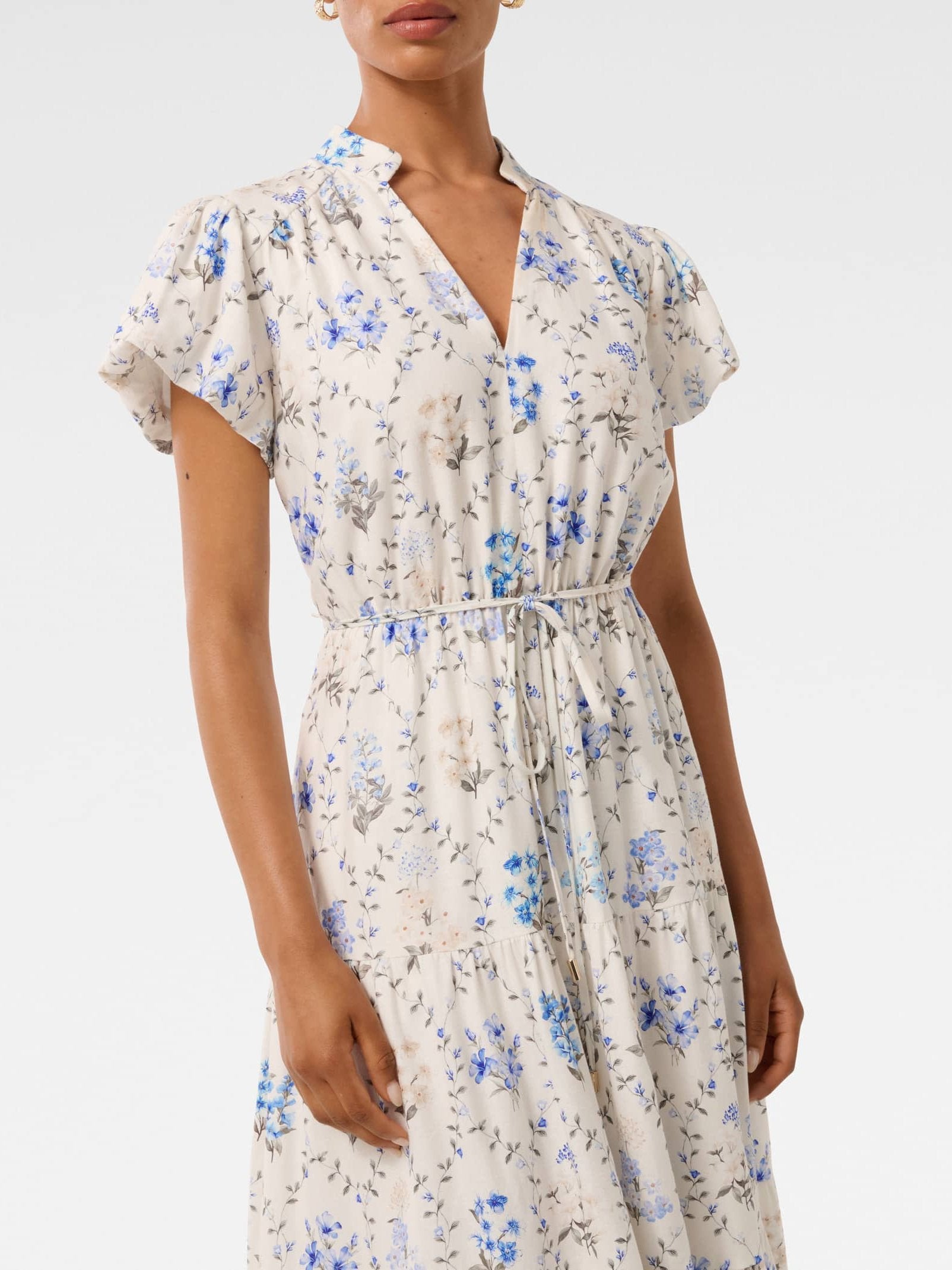 Jacqueline Petite Puff Sleeve Tiered Midi Dress
