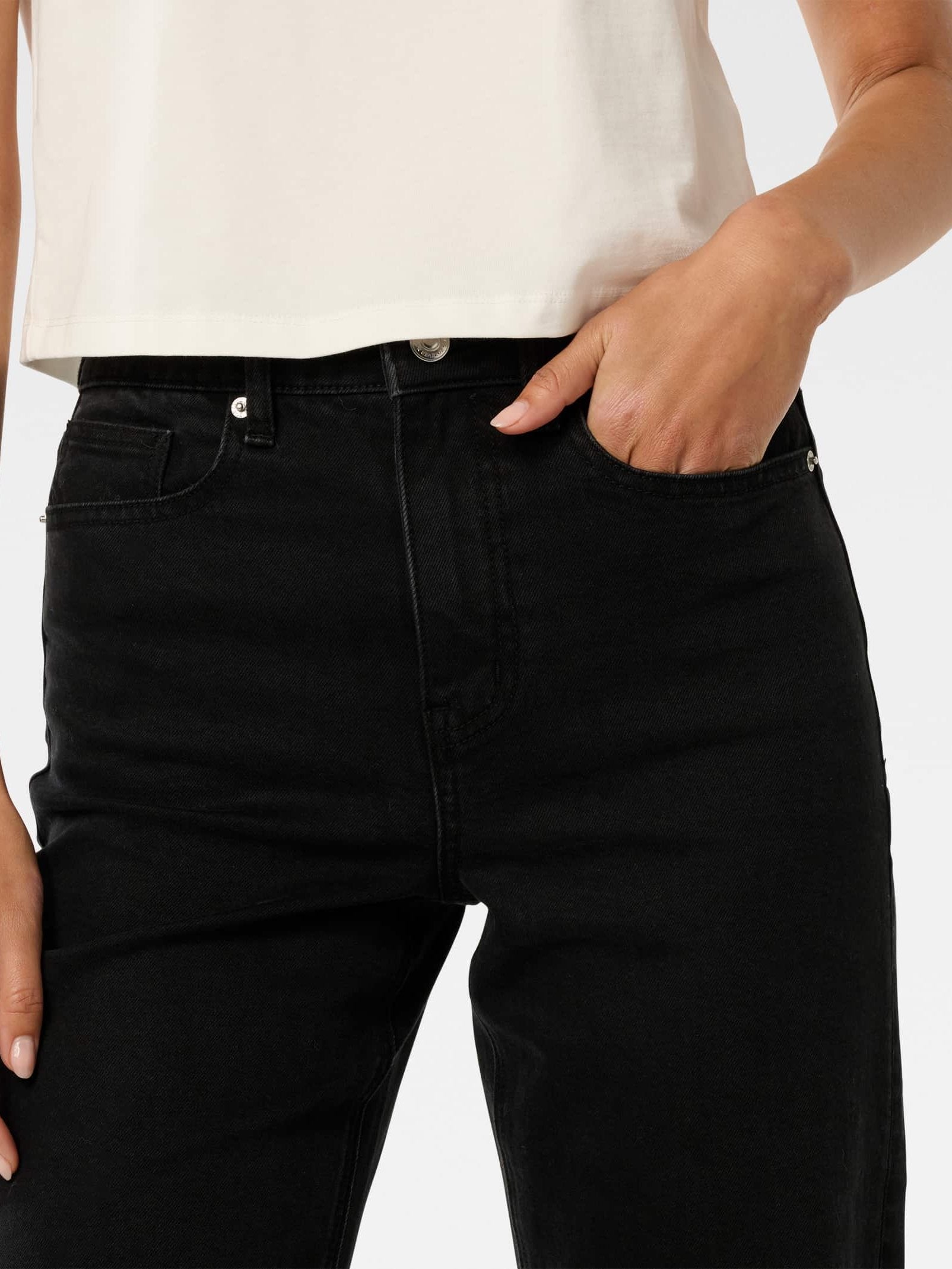 Skyla Straight Jean