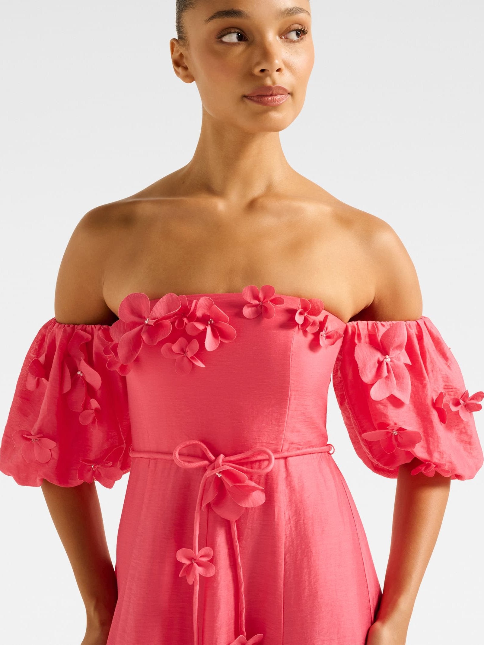  Cora Floral Applique Midi Dress