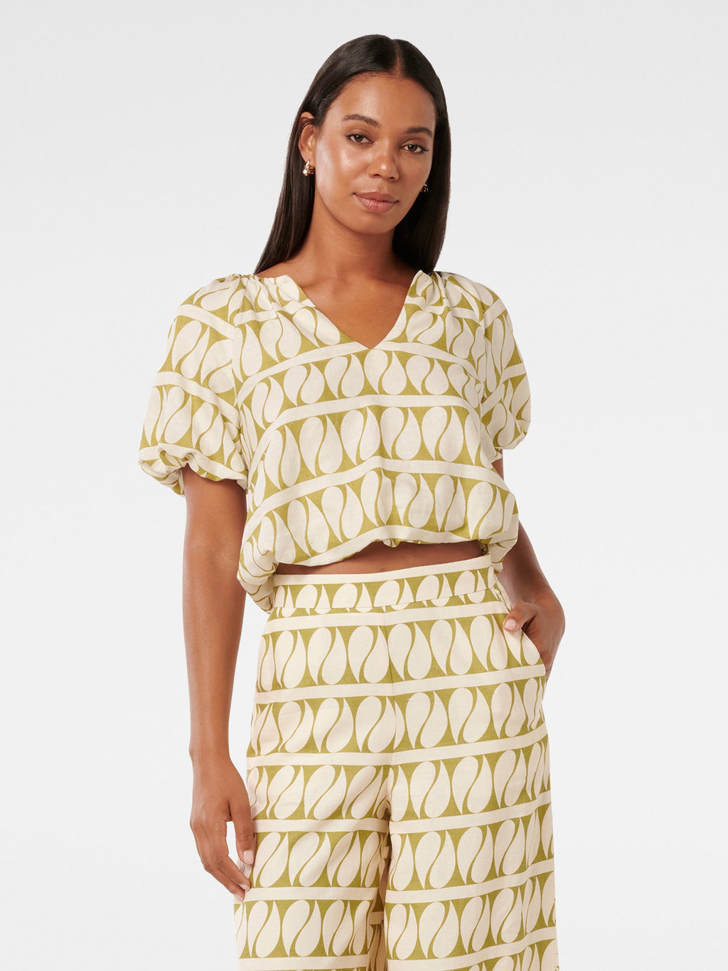 Aubree Linen Bubble Hem Top