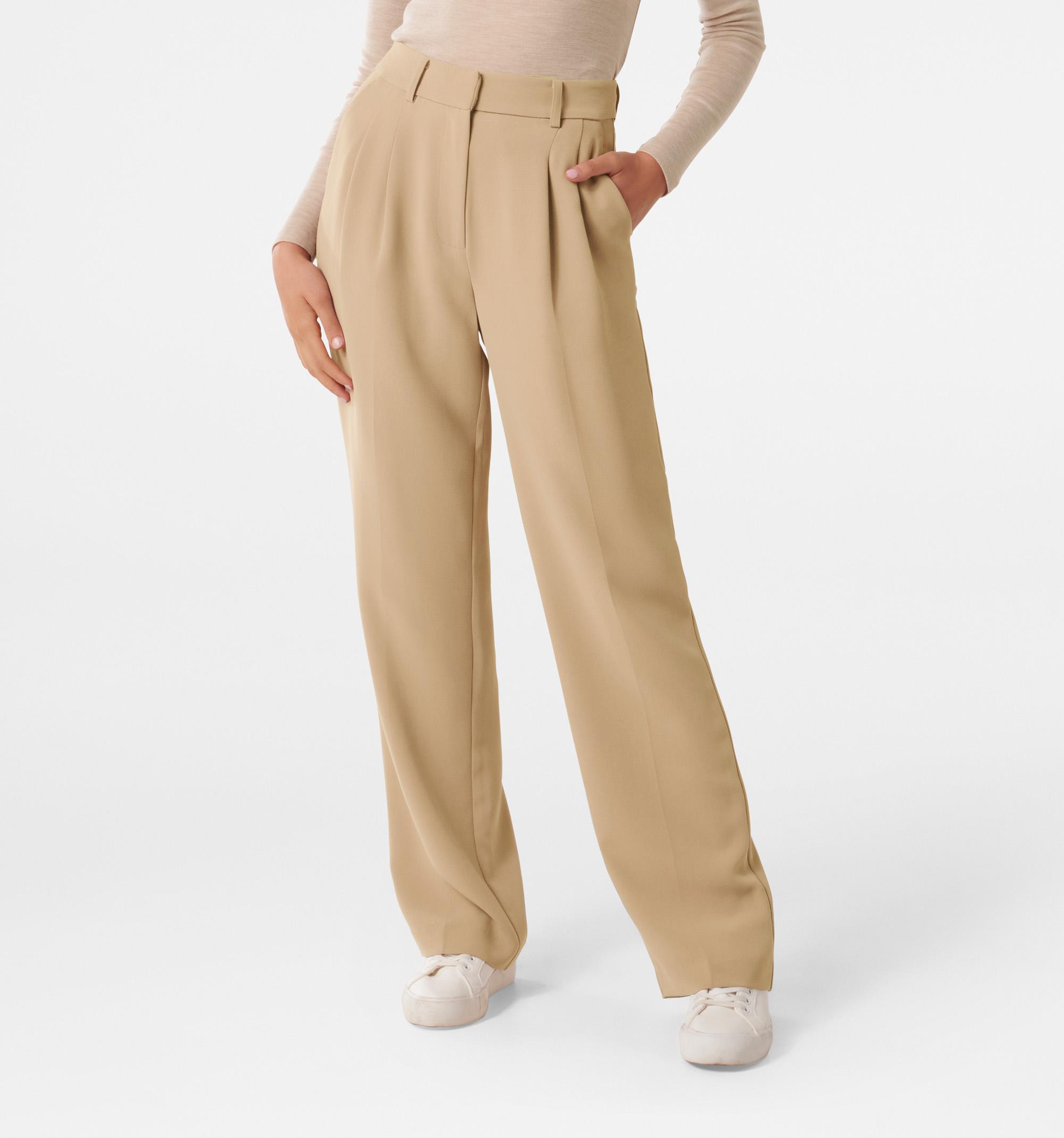 Petite High-Rise Relaxed Straight Pant